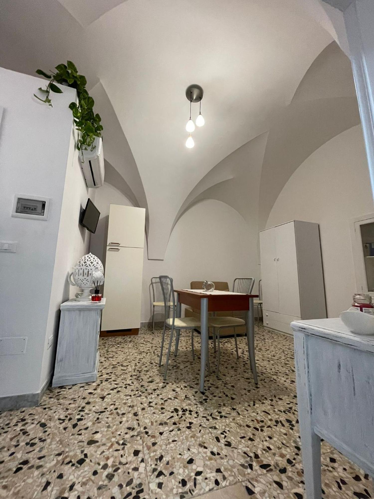The White Rose Appartement Ceglie Messapica Buitenkant foto